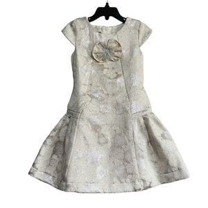 Isobella & Chloe Metallic Floral Monochromatic Bow Detail Girls Dress Size 4